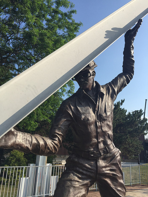 27645142154_6de3cd38d6_z