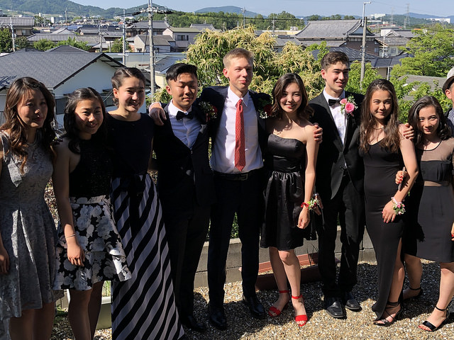 27749123817_9e85f60c1b_z